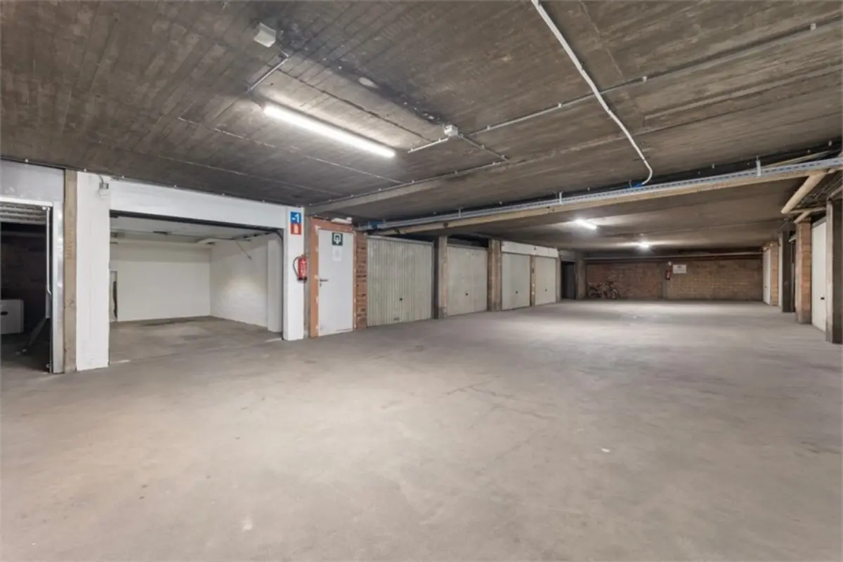 Parking & garage te  koop in Sint-Truiden 3800 17500.00€  slaapkamers m² - Zoekertje 792210