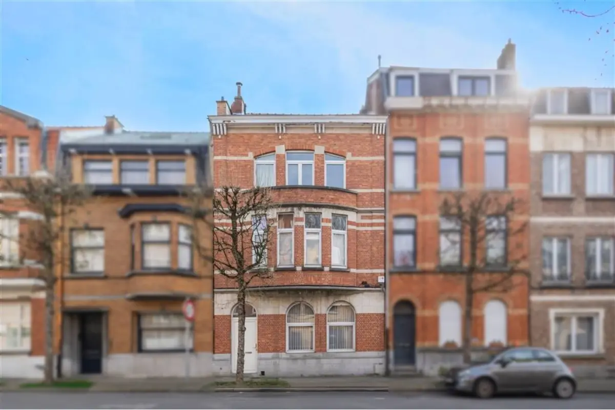 Huis te  in Vorst 1190 865000.00€ 6 slaapkamers 325.00m² - Zoekertje 792164