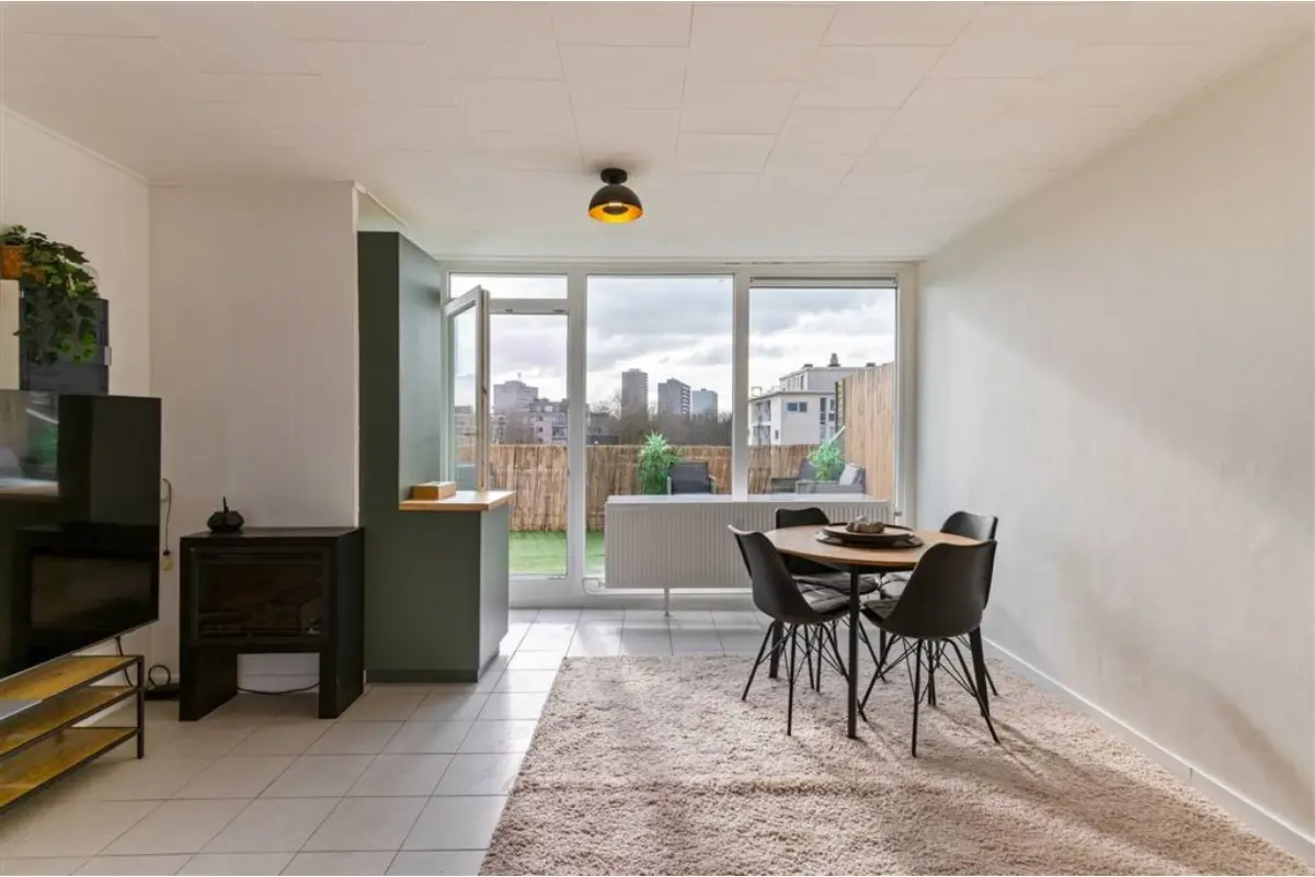 Penthouse à vendre à Deurne 2100 139000.00€ 1 chambres 44.00m² - annonce 791636