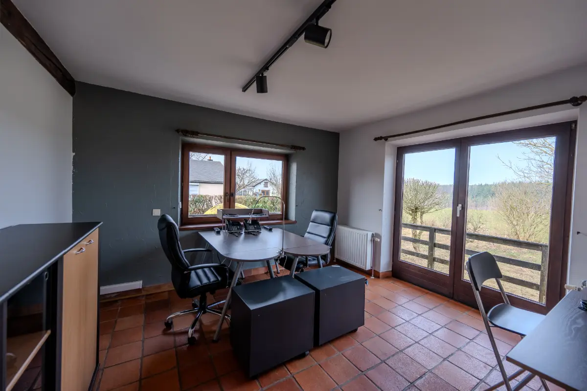 Commerce à louer à Attert 6717 350.00€ 0 chambres m² - annonce 792611