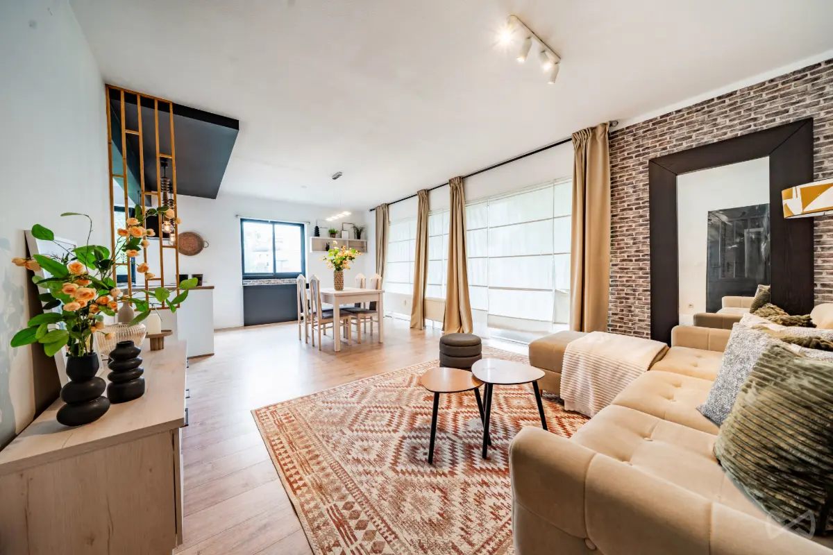 Benedenverdieping te  koop in Sint-Jans-Molenbeek 1080 220000.00€ 2 slaapkamers 89.00m² - Zoekertje 792578