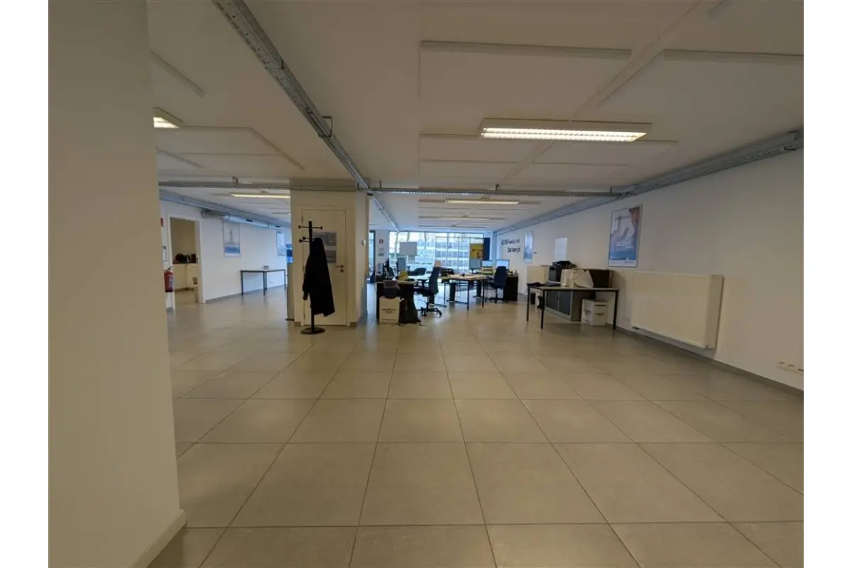 Commerce à louer à Mortsel 2640 1790.00€  chambres m² - annonce 792696