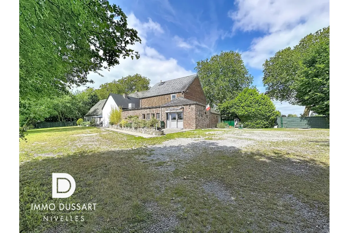 Immeuble mixte à vendre à Seneffe 7180 1285000.00€ 4 chambres 850.00m² - annonce 792627