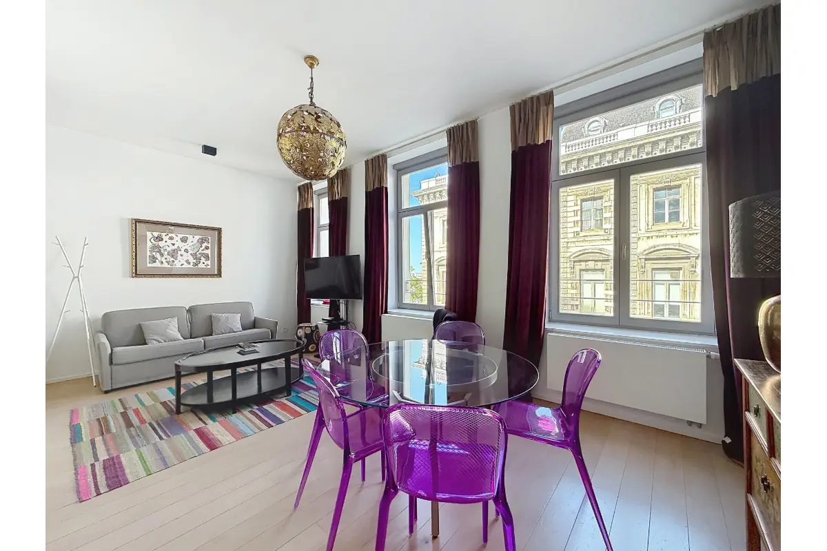 Appartement te  huur in Brussel 1000 1400.00€ 1 slaapkamers 77.00m² - Zoekertje 792602