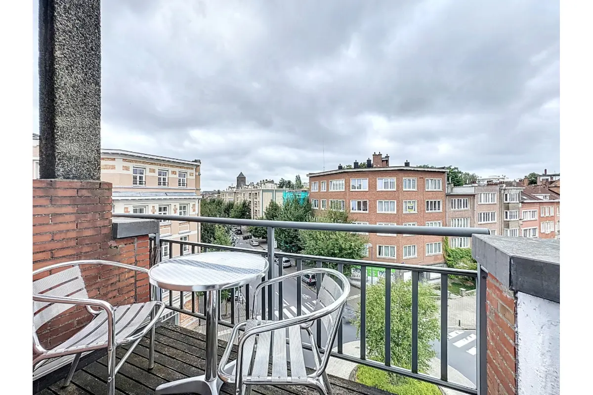 Kot te  huur in Elsene 1050 700.00€ 1 slaapkamers 60.00m² - Zoekertje 792941
