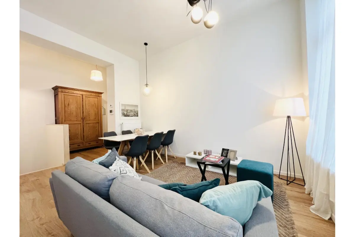 Appartement te  huur in Brussel 1000 1385.00€ 1 slaapkamers 79.00m² - Zoekertje 792894