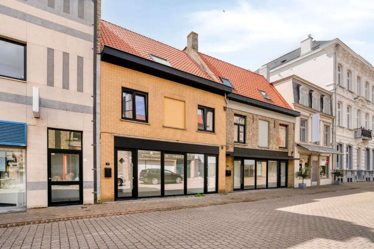 Appartementsgebouw te  koop in Veurne 8630 465000.00€ 4 slaapkamers m² - Zoekertje 792939