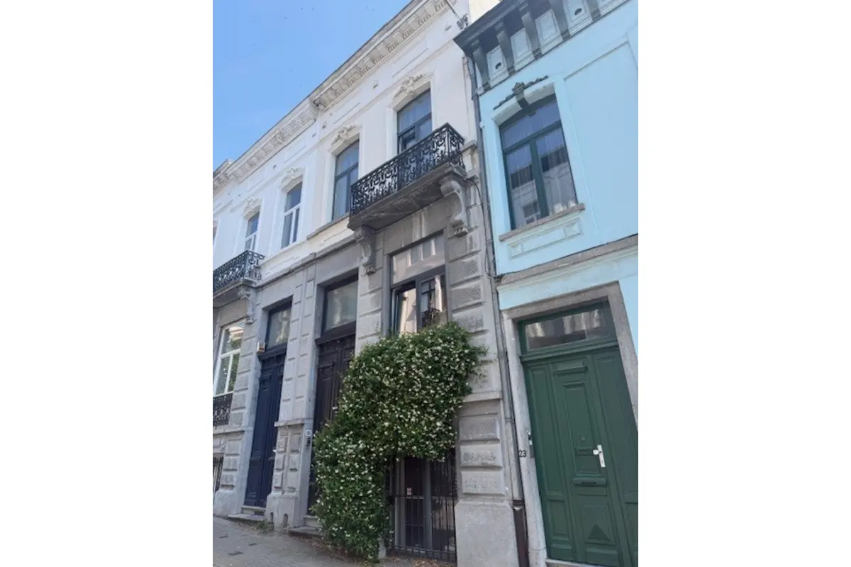 Huis te  in Etterbeek 1040 785000.00€ 4 slaapkamers 252.00m² - Zoekertje 792912