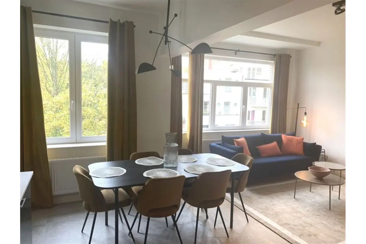 Appartement te  huur in Ukkel 1180 1690.00€ 2 slaapkamers 90.00m² - Zoekertje 793701