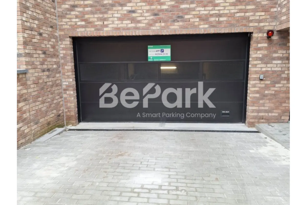 Parking te  huur in Brussel 1000 9.00€  slaapkamers m² - Zoekertje 793256