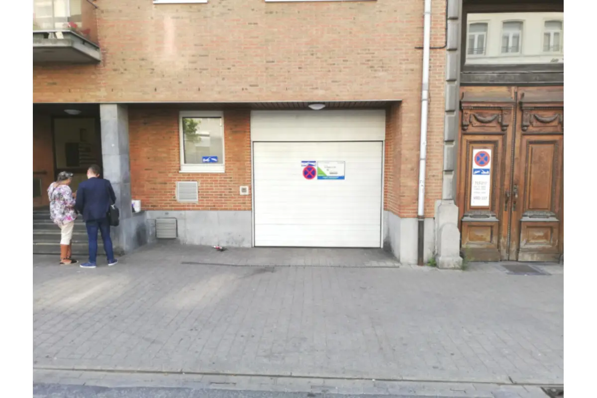 Parking & garage te  huur in Schaarbeek 1030 6.00€  slaapkamers m² - Zoekertje 793221