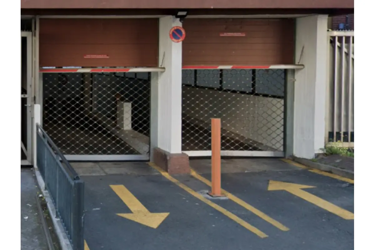 Parking te  huur in Brussel 1000 98.00€  slaapkamers m² - Zoekertje 793250