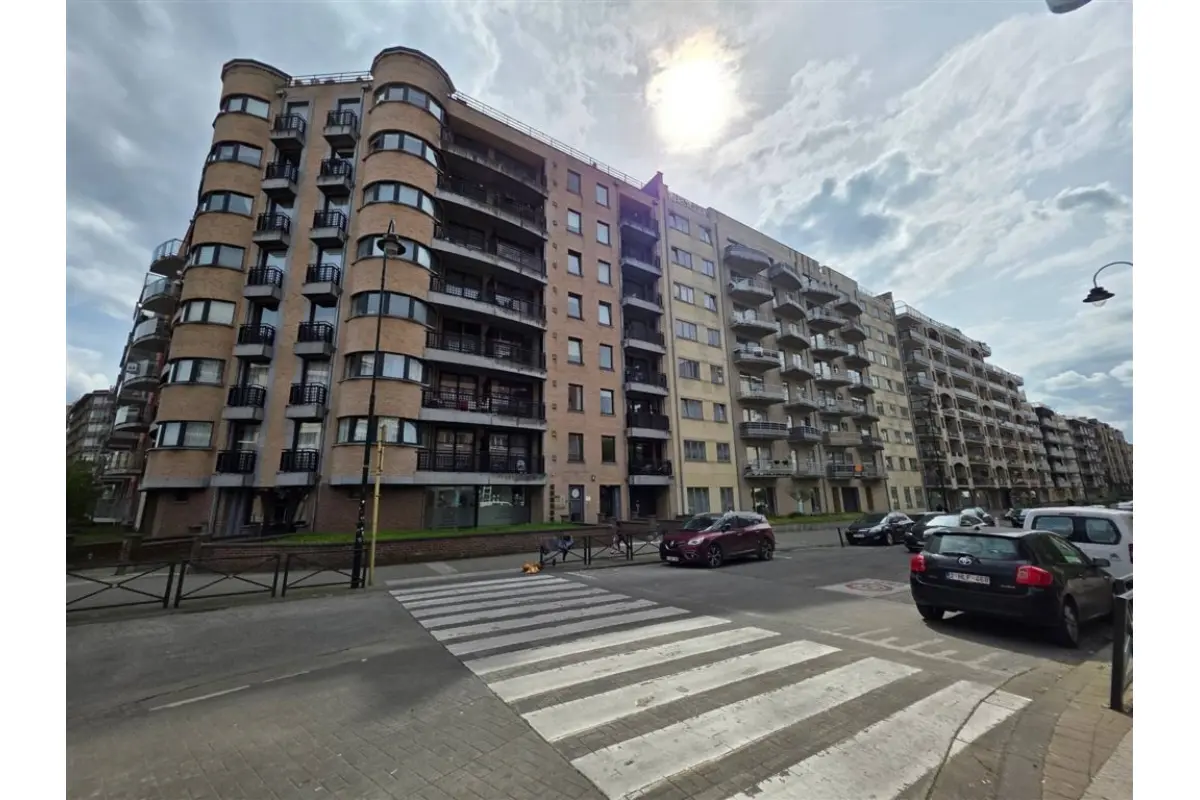 Appartement à vendre à Molenbeek-Saint-Jean 1080 175000.00€ 1 chambres 45.00m² - annonce 794464