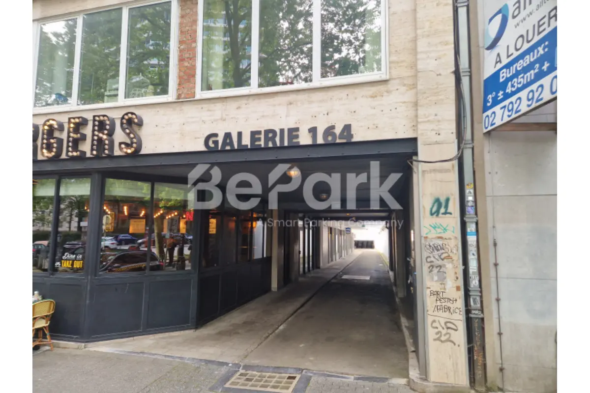 Parking / garage à louer à Ixelles 1050 164.00€  chambres m² - annonce 793514