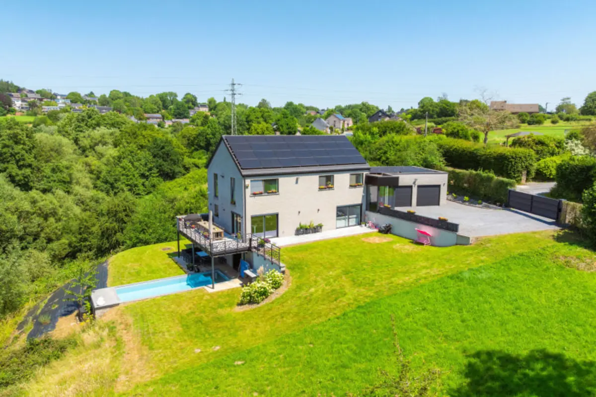 Villa te  koop in Olne 4877 890000.00€ 3 slaapkamers 242.00m² - Zoekertje 794134