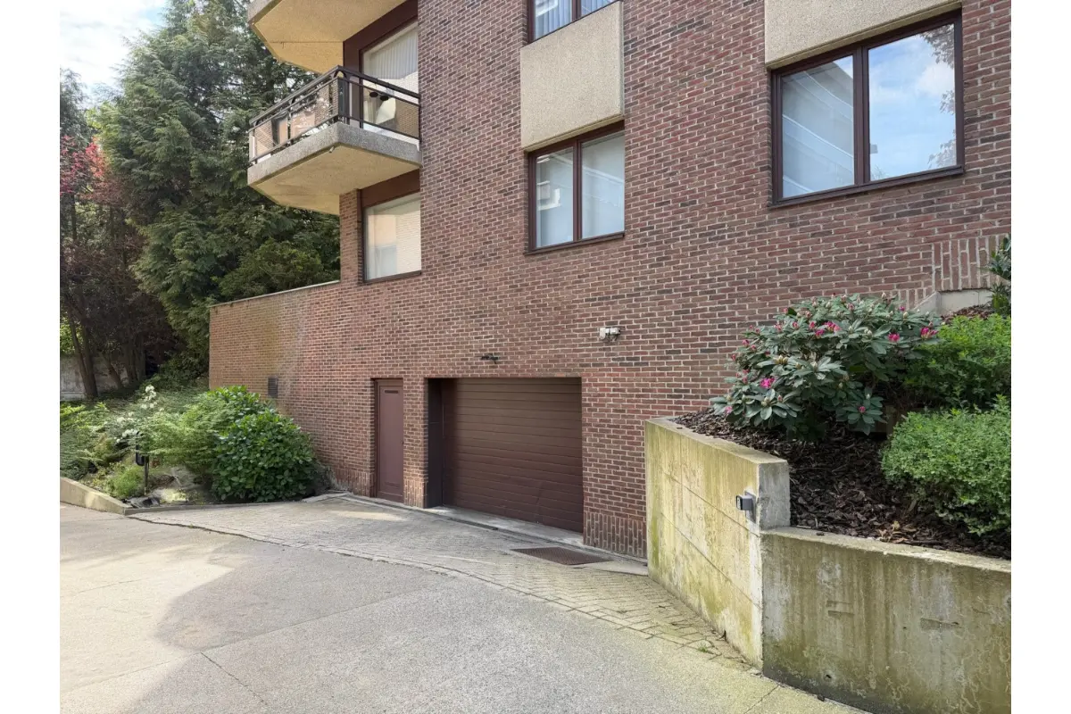 Parking & garage te  koop in Strombeek-Bever 1853 19500.00€  slaapkamers m² - Zoekertje 794426