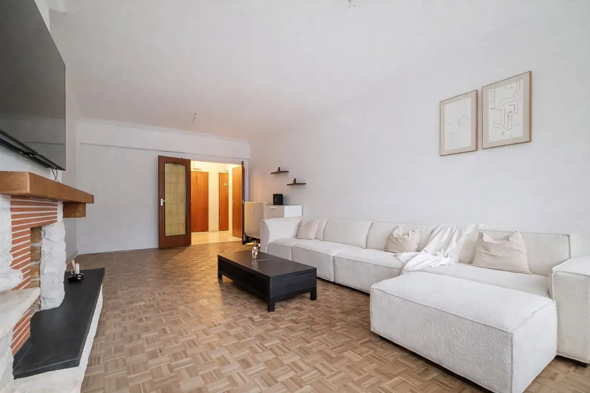 Appartement à vendre à Molenbeek-Saint-Jean 1080 199000.00€ 2 chambres 90.00m² - annonce 793976