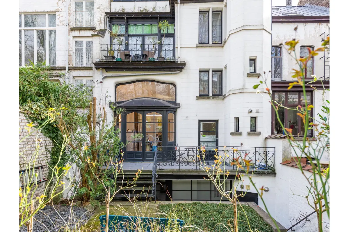 Mixgebouw te  in Vorst 1190 2350000.00€ 5 slaapkamers 660.00m² - Zoekertje 794191