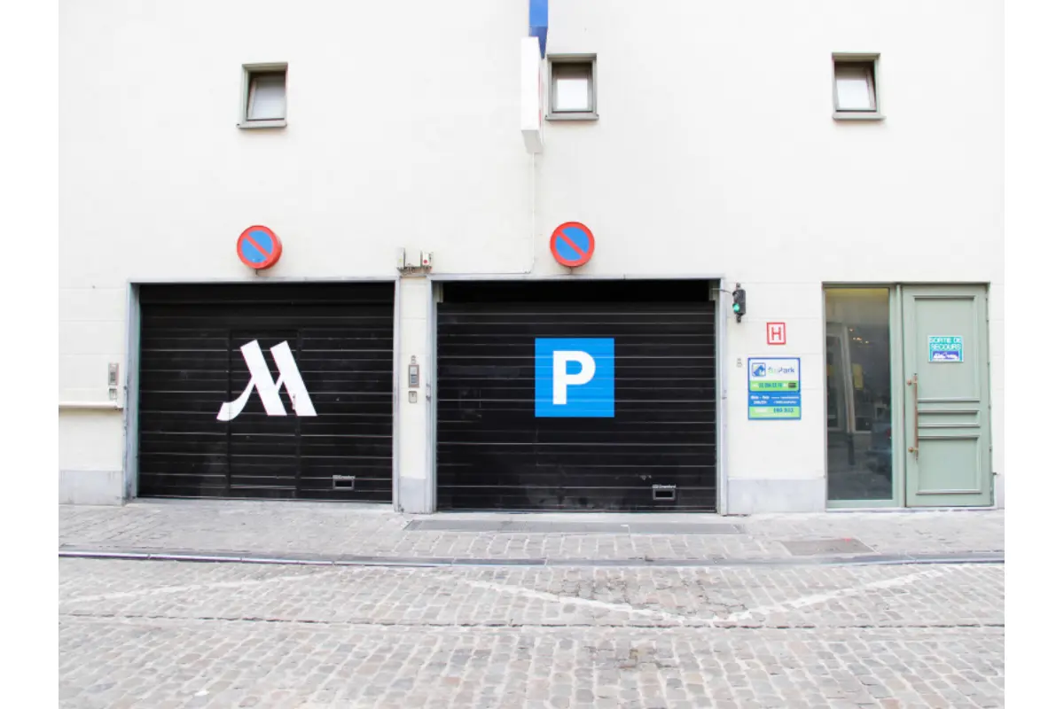 Parking te  huur in Brussel 1000 13.00€  slaapkamers m² - Zoekertje 793306
