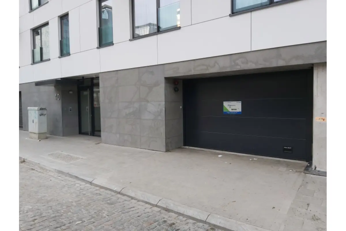 Parking te  huur in Brussel 1000 124.00€  slaapkamers m² - Zoekertje 793491