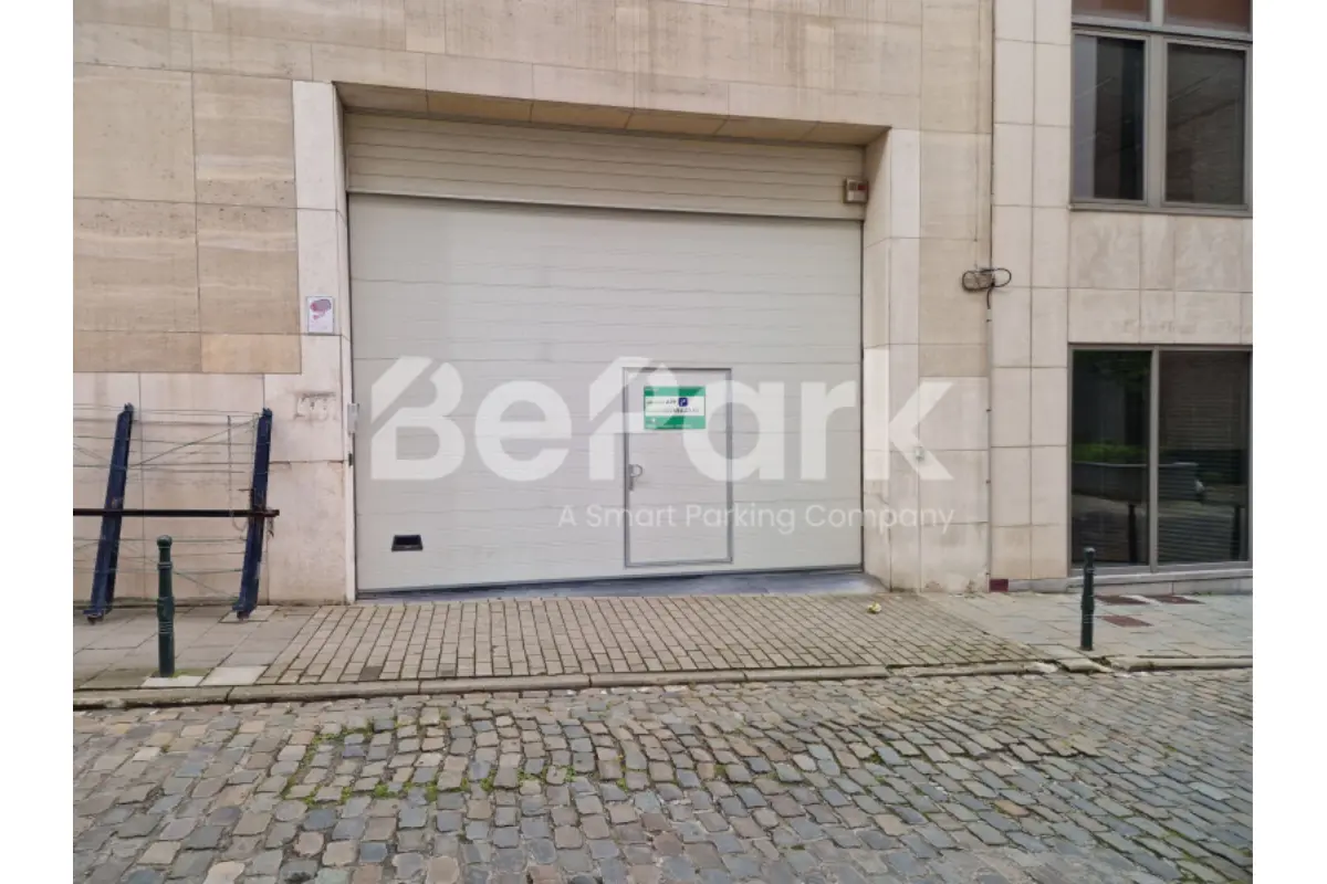 Parking te  huur in Brussel 1000 140.00€  slaapkamers m² - Zoekertje 793332