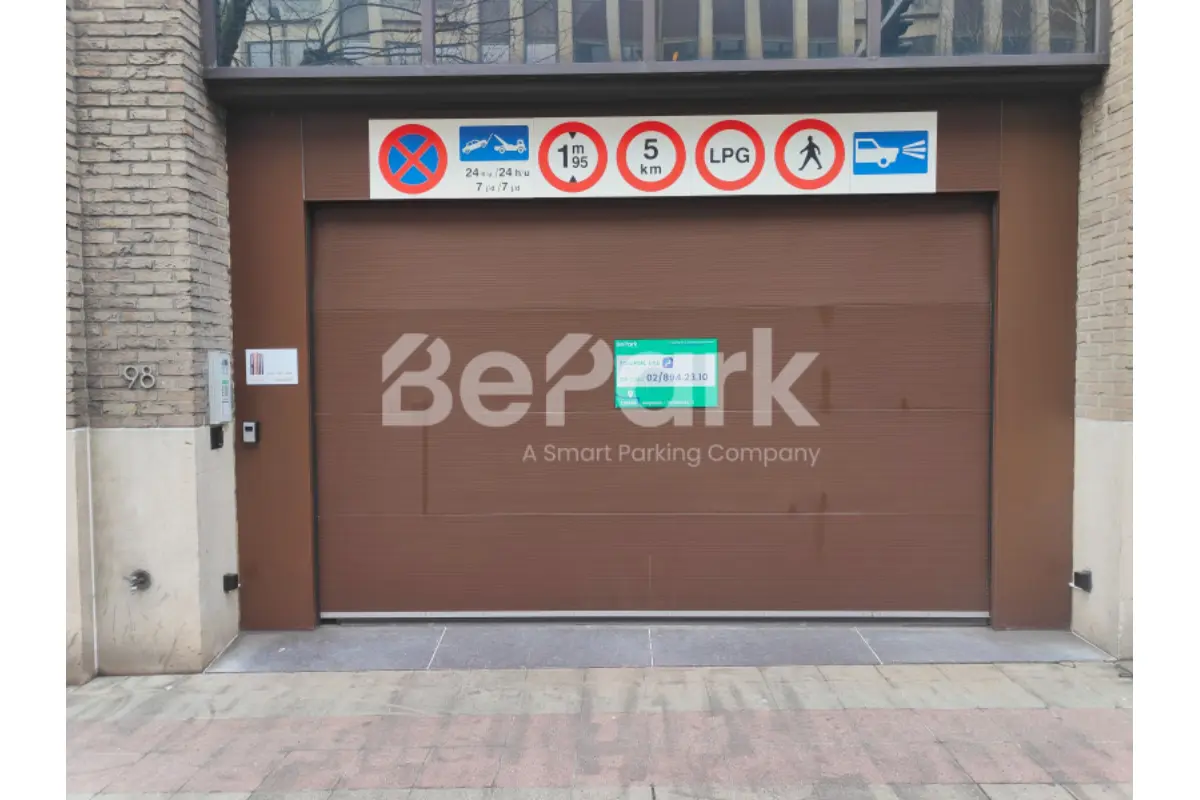 Parking te  huur in Brussel 1000 90.00€  slaapkamers m² - Zoekertje 793498