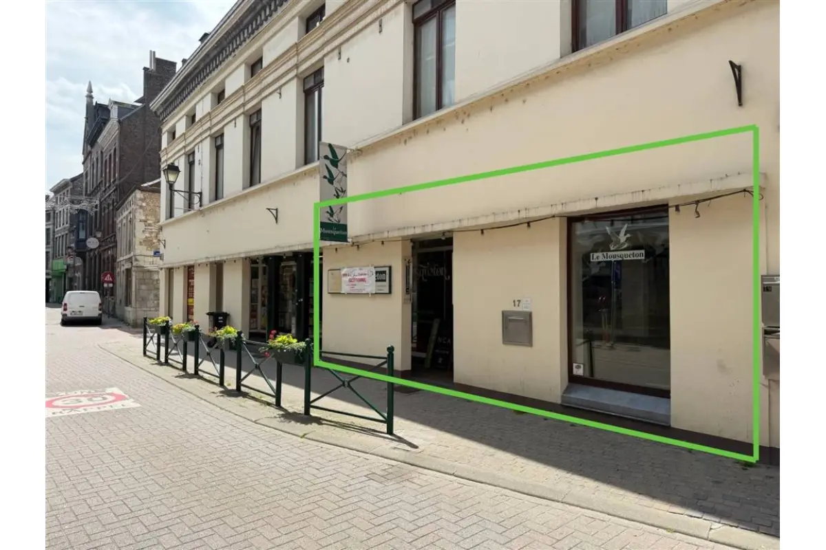 Handelszaak te  koop in Hoei 4500 198000.00€  slaapkamers m² - Zoekertje 794203