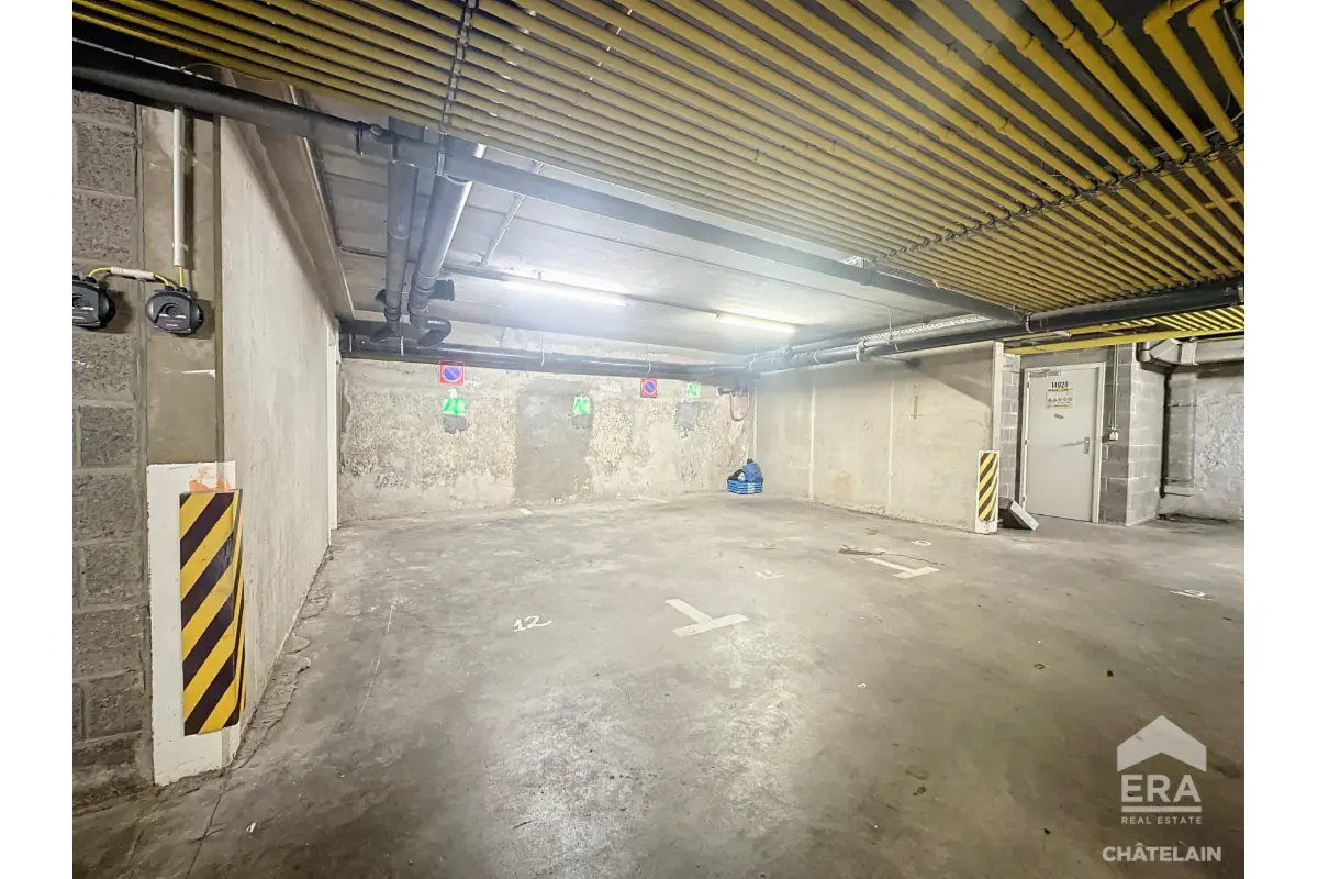Parking à louer à Etterbeek 1040 60.00€  chambres m² - annonce 794130