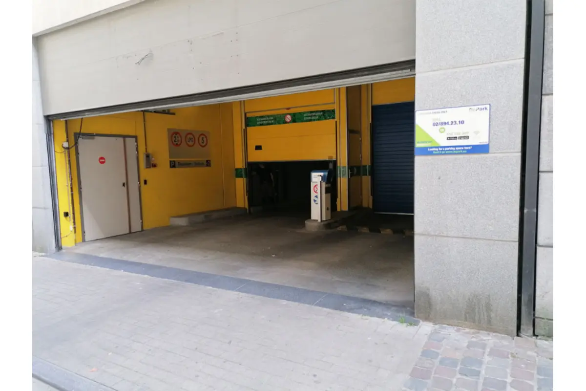 Parking / garage à louer à Ixelles 1050 115.00€  chambres m² - annonce 793271