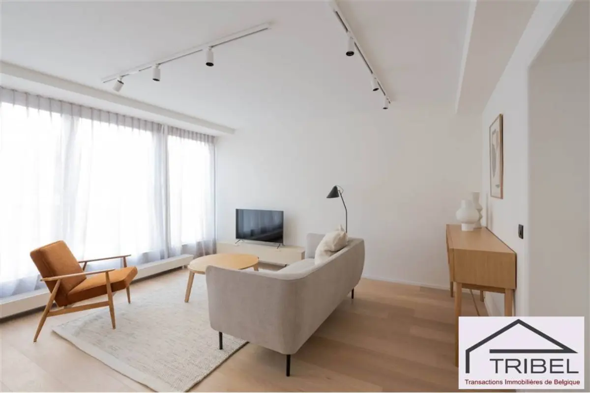 Appartement te  in Brussel 1000 1350.00€ 1 slaapkamers 62.00m² - Zoekertje 793560