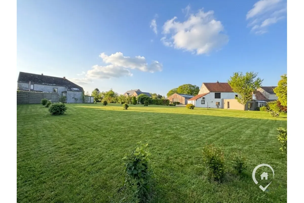 Terrain à vendre à Rosée 5620 98000.00€  chambres m² - annonce 793070