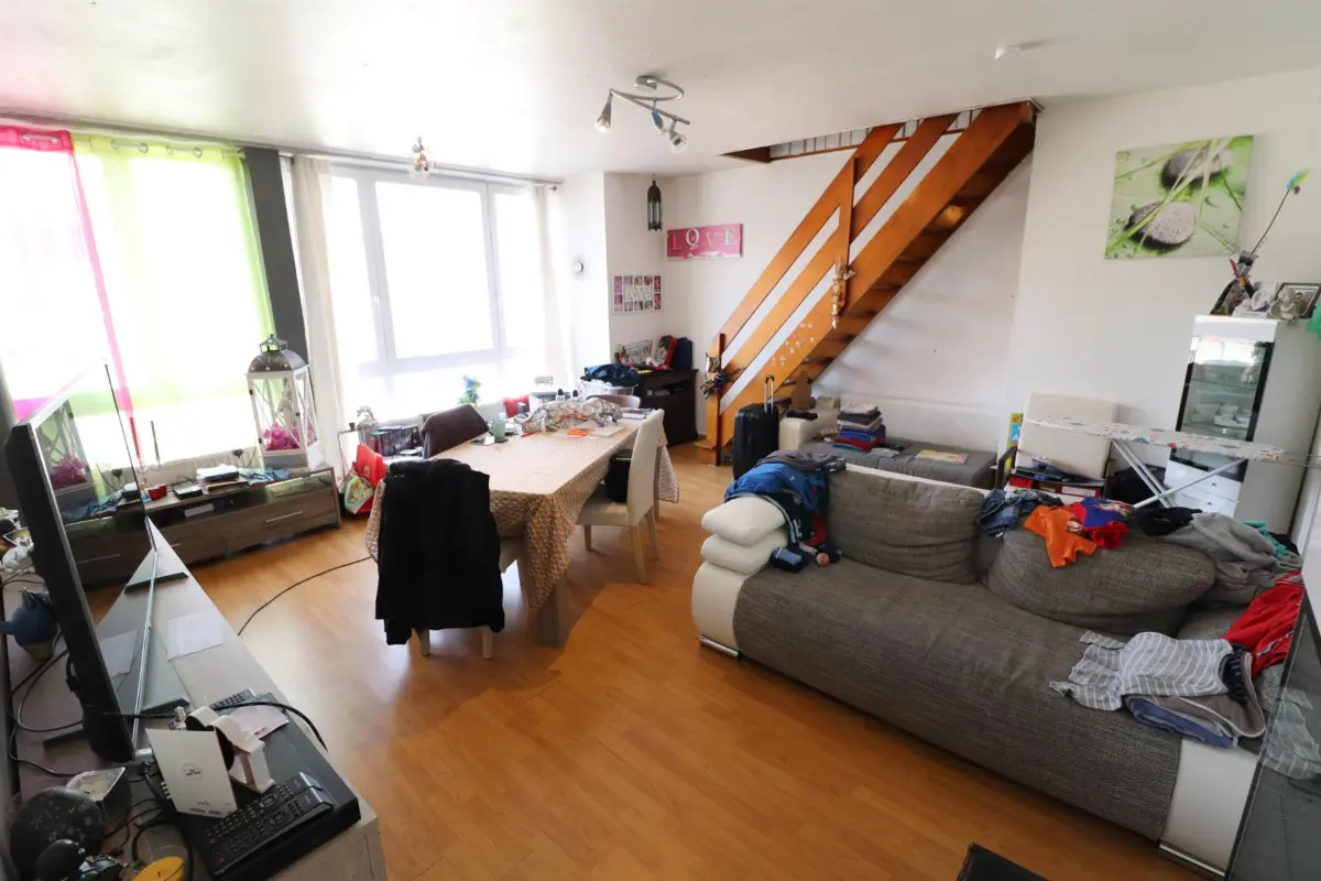 Duplex te  huur in Dave 5100 785.00€ 2 slaapkamers 80.00m² - Zoekertje 793645