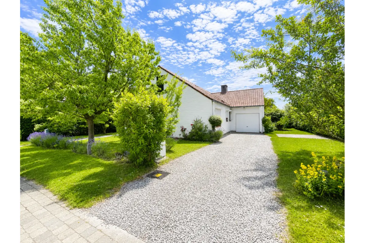 Villa te  koop in Lasne 1380 580000.00€ 5 slaapkamers 165.00m² - Zoekertje 793710