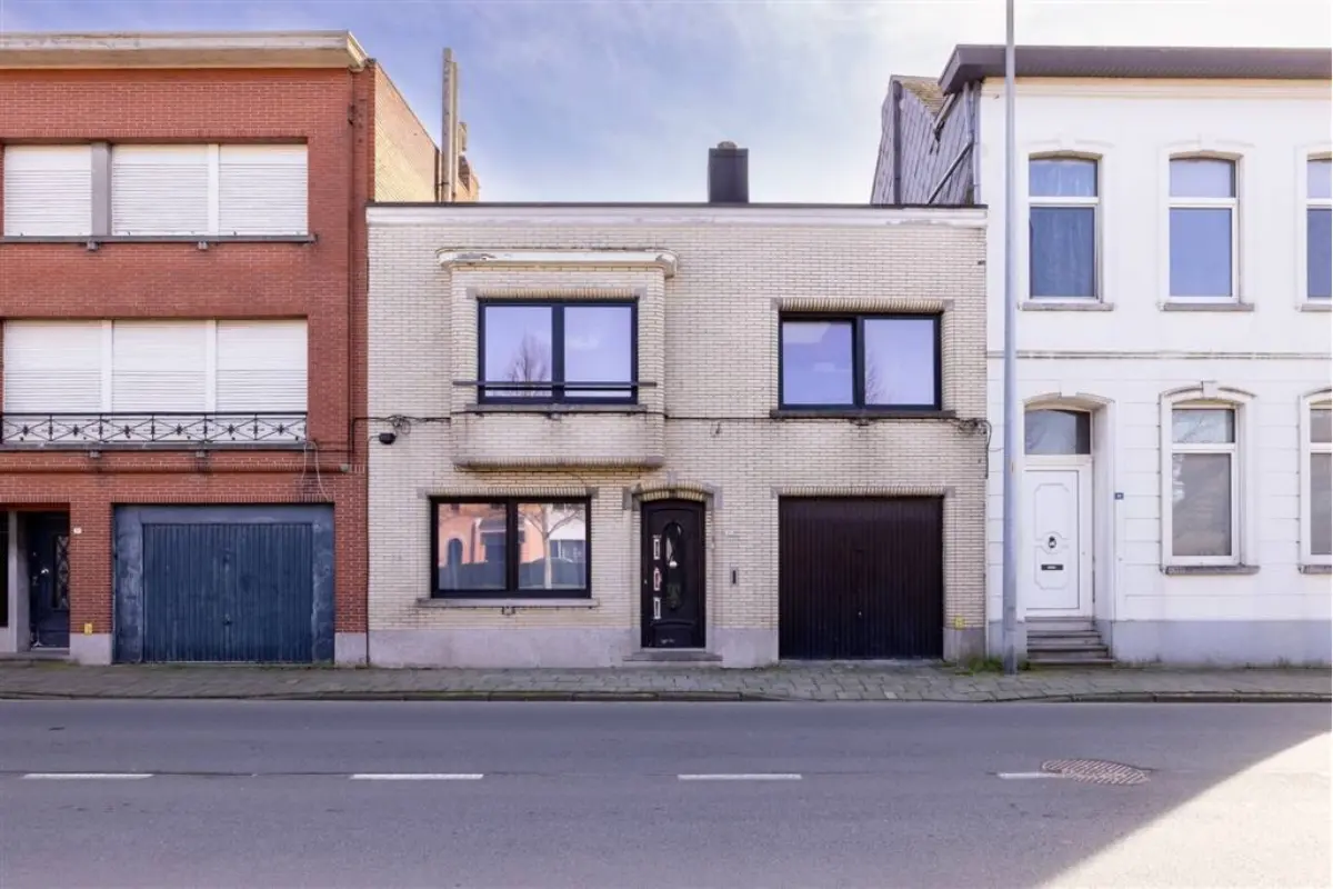 Appartementsgebouw te  koop in Herentals 2200 419000.00€ 6 slaapkamers m² - Zoekertje 793951