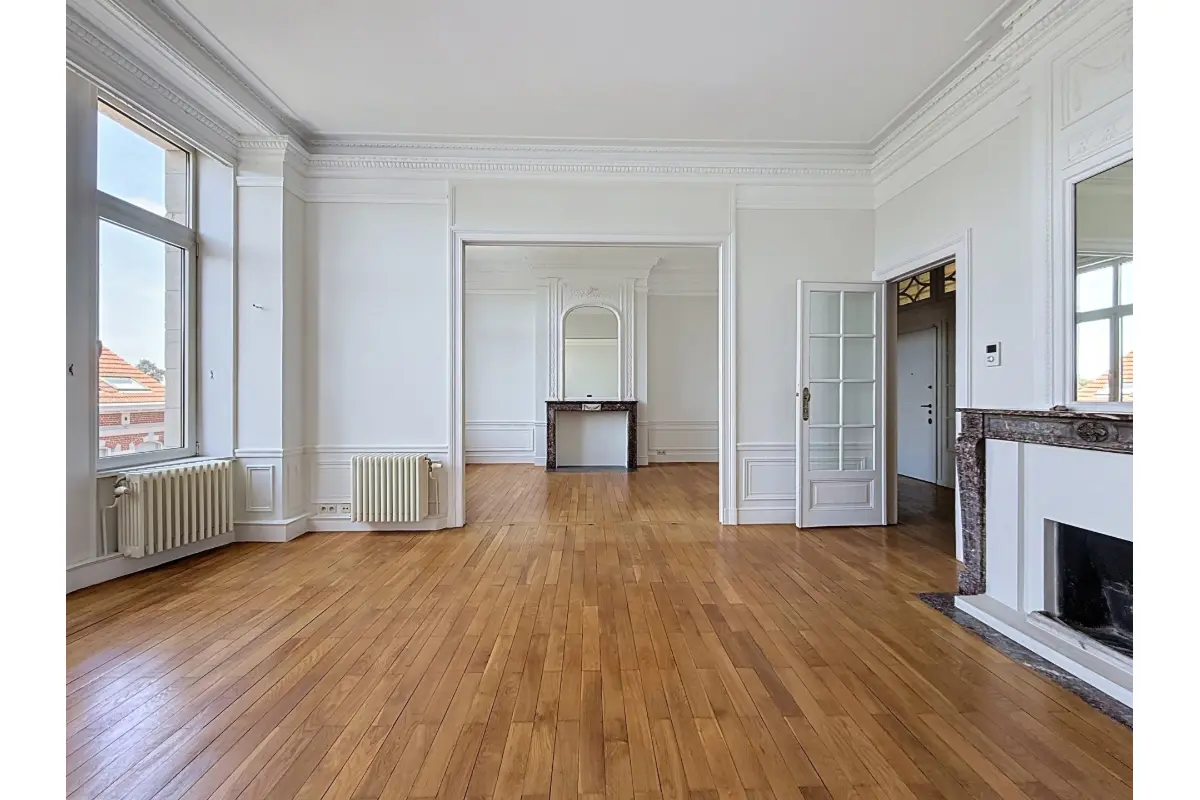 Appartement te  in Elsene 1050 3450.00€ 4 slaapkamers 235.00m² - Zoekertje 794071
