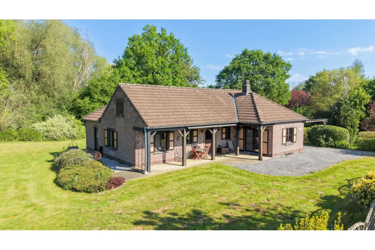 Bungalow à vendre à Braives 4260 425000.00€ 2 chambres 100.00m² - annonce 793919