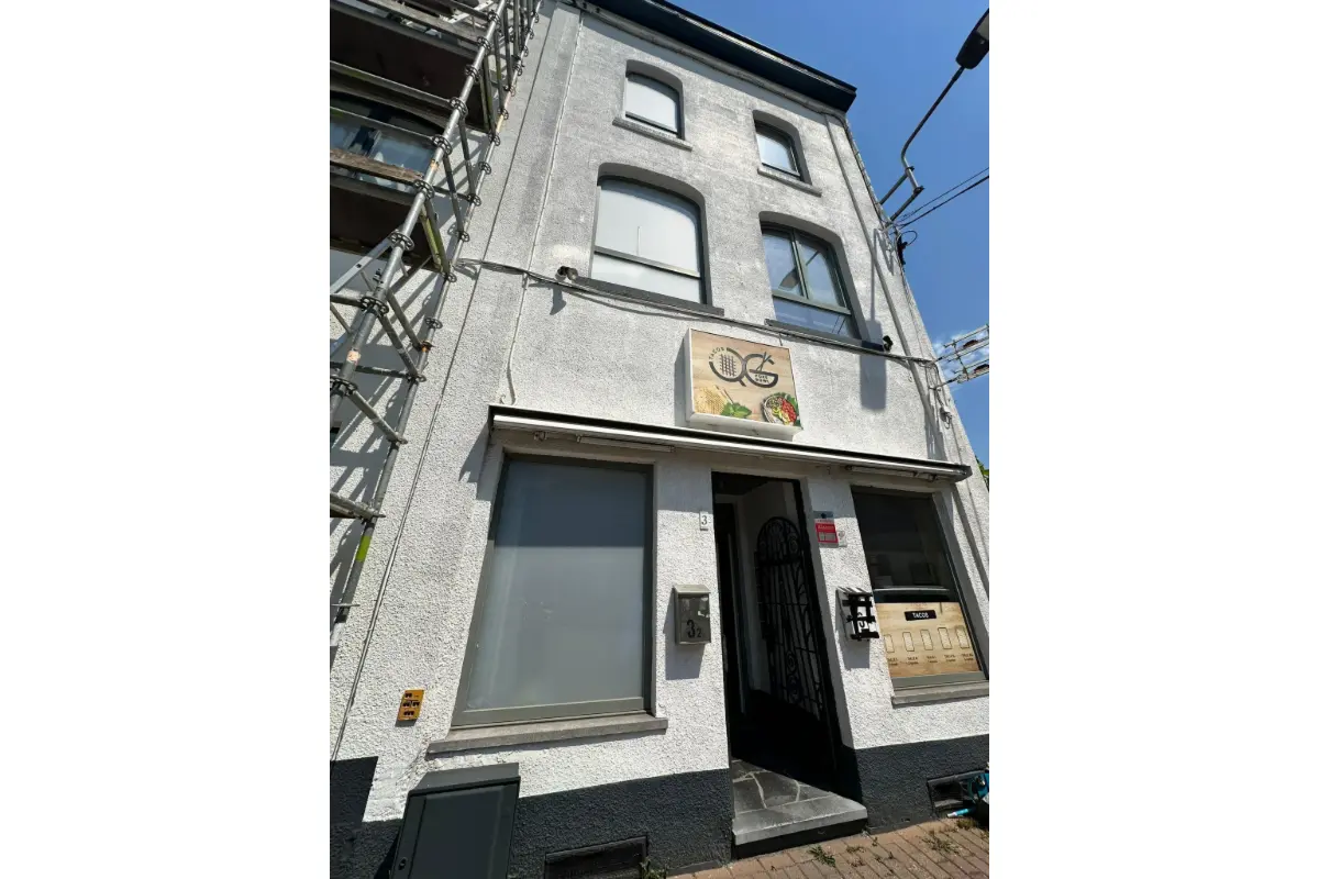 Appartementsgebouw te  koop in Fayt-lez-Manage 7170 170000.00€ 3 slaapkamers m² - Zoekertje 794088