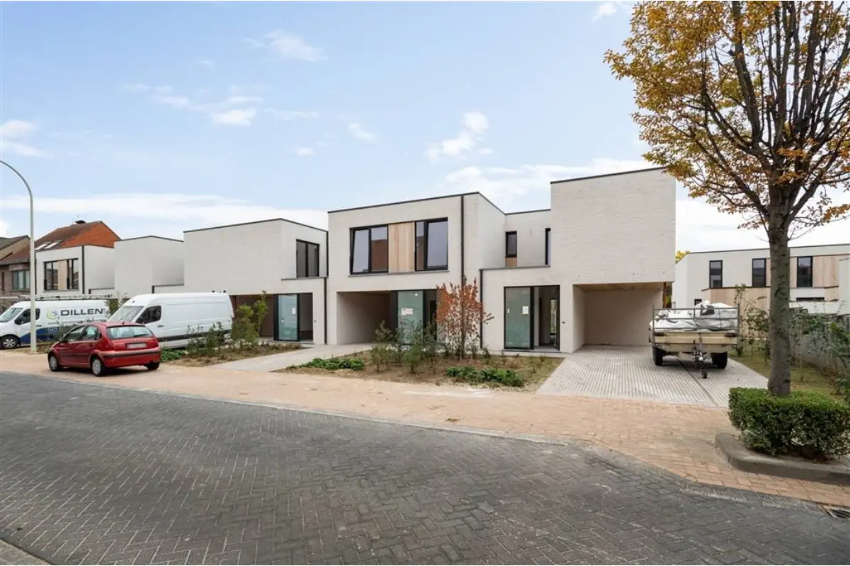 Huis te  huur in Burcht 2070 1795.00€ 3 slaapkamers 141.50m² - Zoekertje 793742