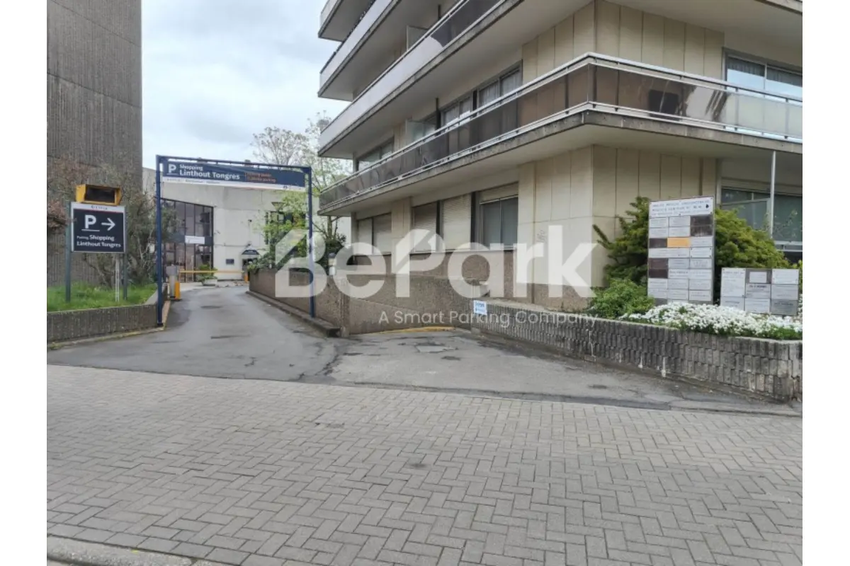 Parking à louer à Etterbeek 1040 132.00€  chambres m² - annonce 793212