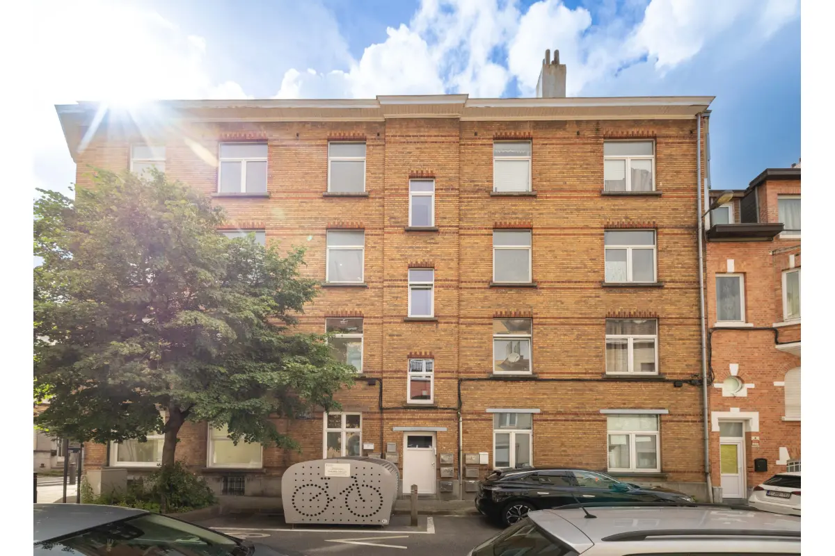 Huis te  koop in Schaarbeek 1030 1600000.00€ 12 slaapkamers m² - Zoekertje 793820