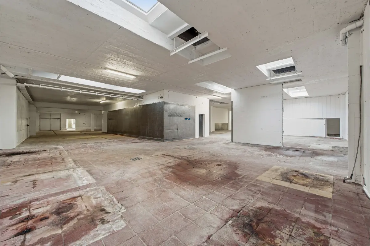 Handelszaak te  koop in Anderlecht 1070 730000.00€  slaapkamers 824.00m² - Zoekertje 796322