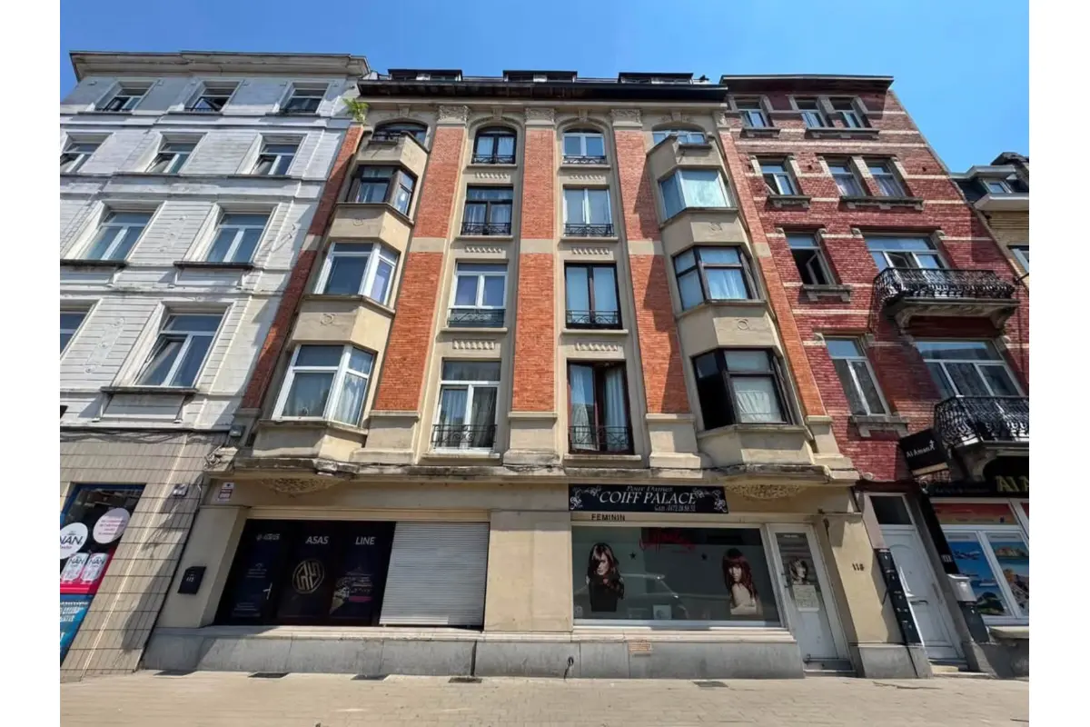 Handelszaak te  koop in Anderlecht 1070 149000.00€  slaapkamers 62.00m² - Zoekertje 797097