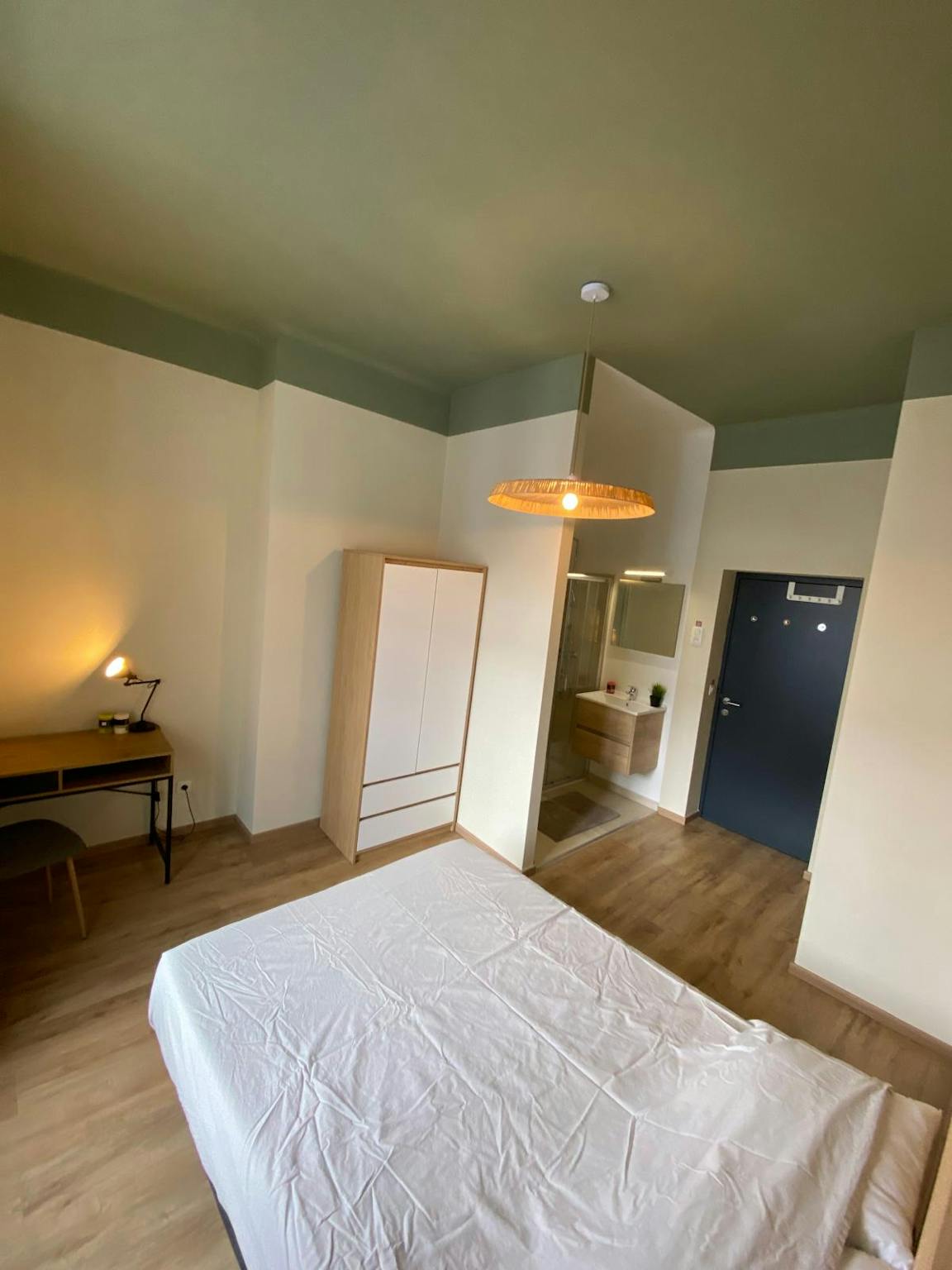 Appartement te  huur in Sint-Gillis 1060 795.00€ 1 slaapkamers 403.00m² - Zoekertje 794777
