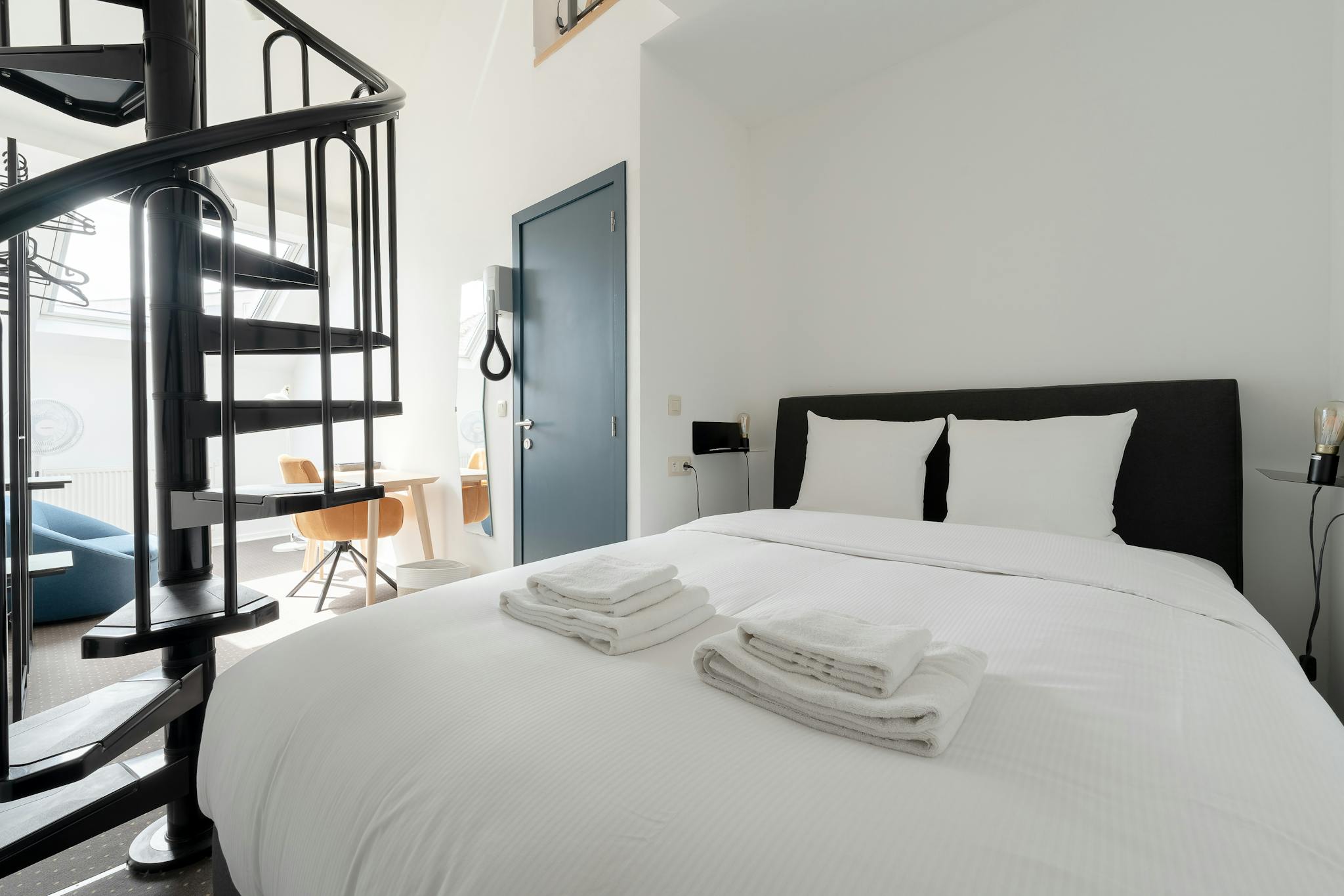 Appartement te  huur in Etterbeek 1040 900.00€ 1 slaapkamers 290.00m² - Zoekertje 794778