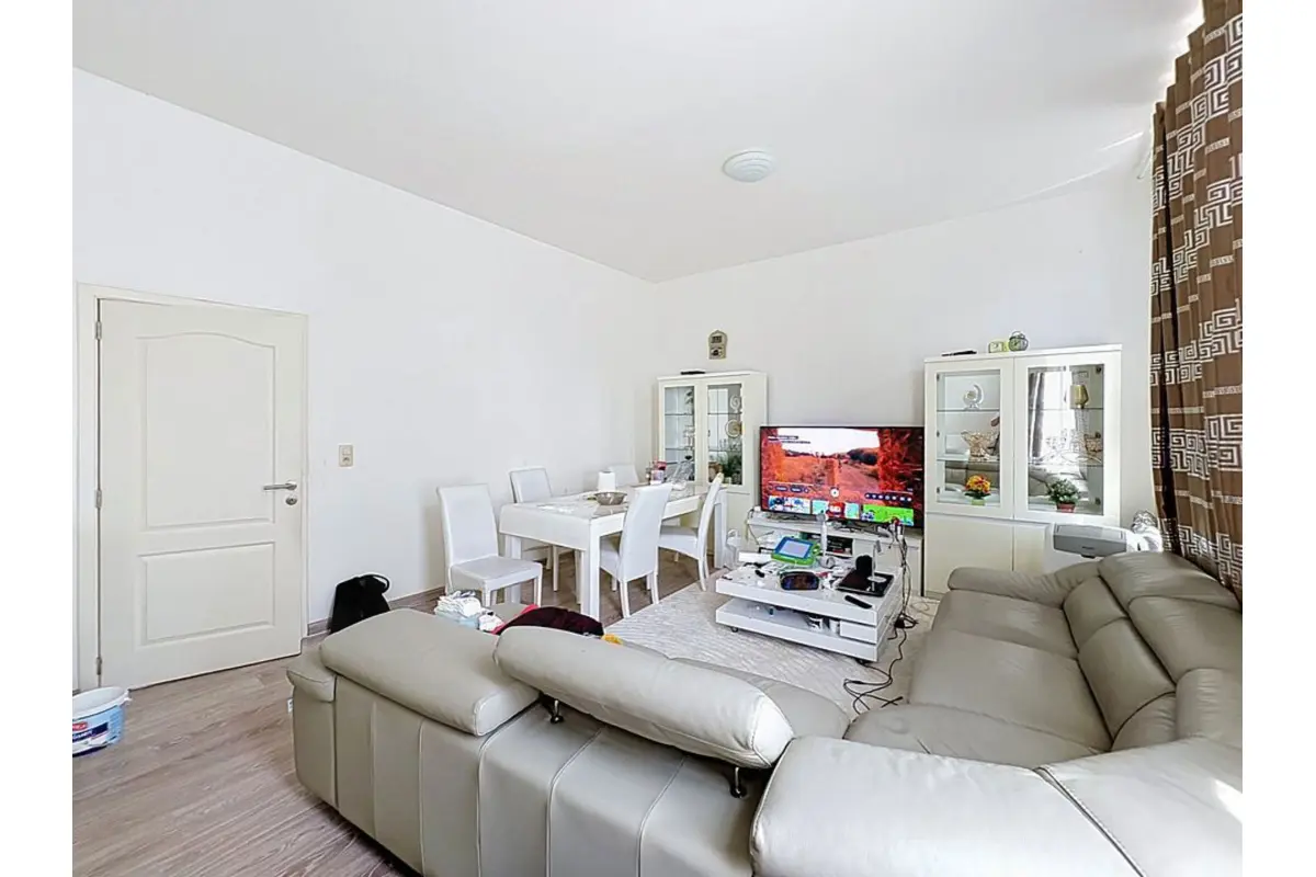 Duplex te  koop in Sint-Jans-Molenbeek 1080 220000.00€ 4 slaapkamers 114.00m² - Zoekertje 799287