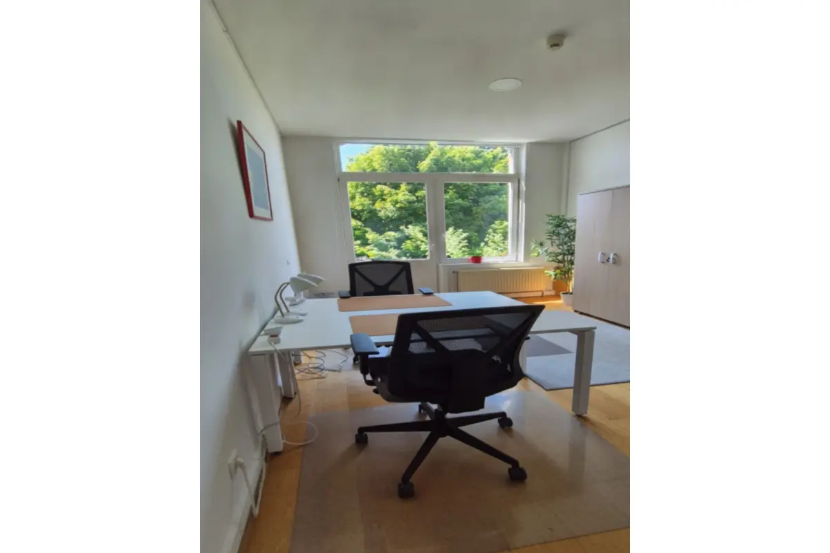 Commerce à louer à Etterbeek 1040 2400.00€  chambres 23.00m² - annonce 799658
