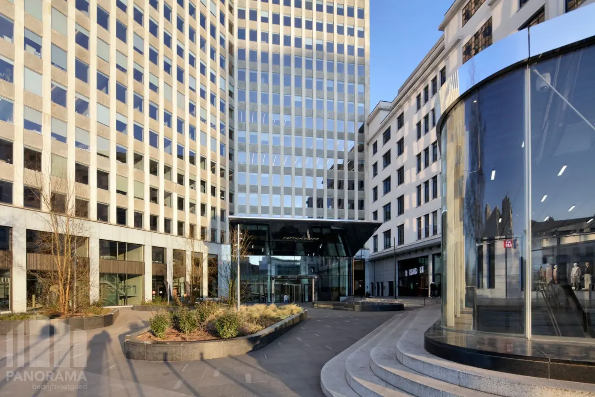 Handelszaak te  huur in Elsene 1050 32425.00€  slaapkamers 1297.00m² - Zoekertje 799984