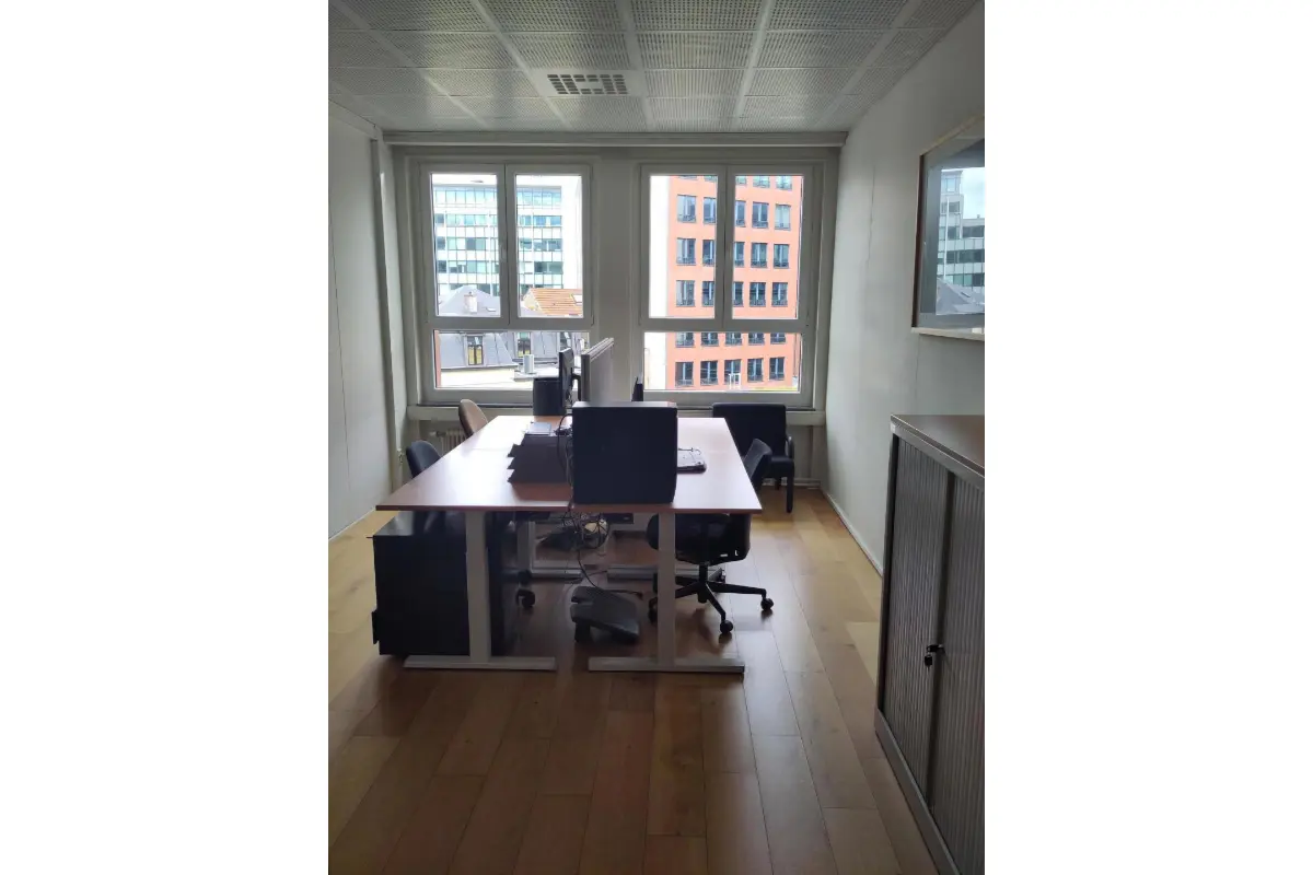 Commerce à louer à Etterbeek 1040 0.00€  chambres 480.00m² - annonce 799896