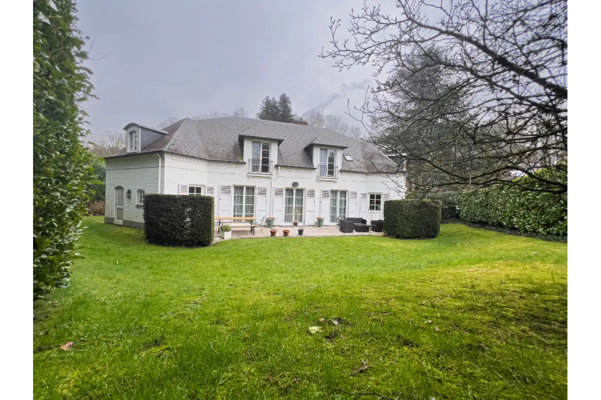 Villa te  huur in Sint-Pieters-Woluwe 1150 4500.00€ 5 slaapkamers 289.00m² - Zoekertje 800256