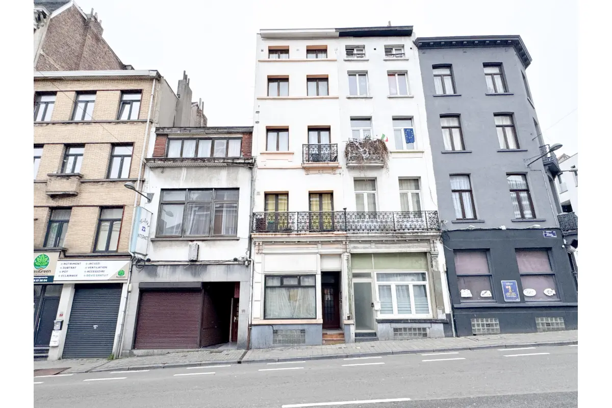 Immeuble mixte à vendre à Saint-Josse-ten-Noode 1210 749000.00€ 9 chambres 230.00m² - annonce 801618